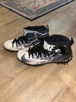 Nike men’s size 9 cleats