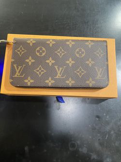 Zippy XL wallet Lv for Sale in Modesto, CA - OfferUp