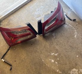 Malibu 17’ taillights