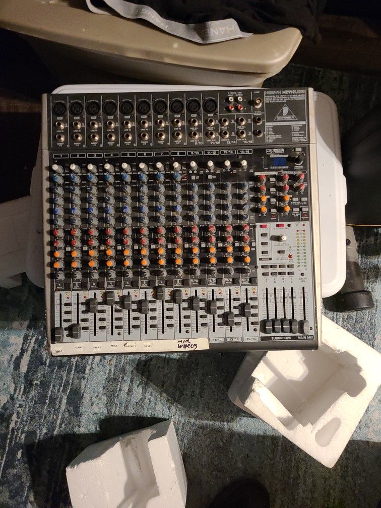 Behringer Studio Mixer