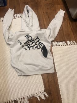 North face men’s pullover size 8