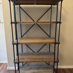 Standing shelve