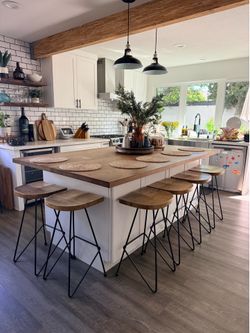 Set of 6 Industrial Wood & Metal Counter Stools – Great Condition