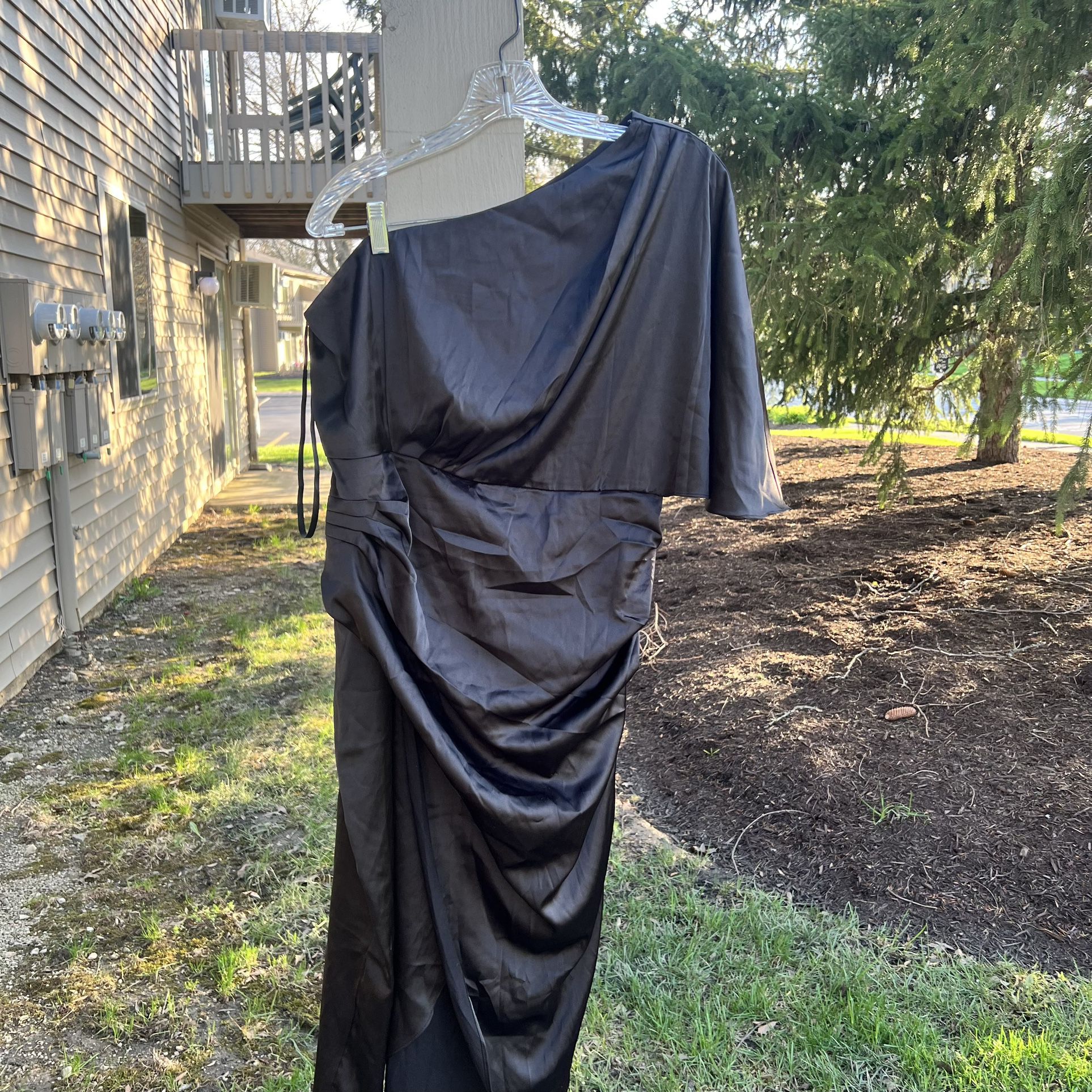 Woman's Elegant Evening Dress One Sleeve Pleated Tunic Waist Slit Slim Midi