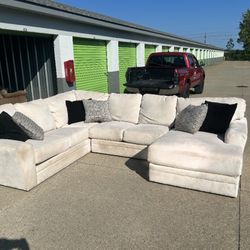 Beige Sectional (Free Delivery Local Cities)