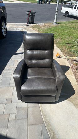 Recliner chair