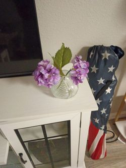 Displayvase and flowers