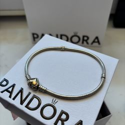 Pandora Snake Chain Bracelet With Heart Sz 7.9