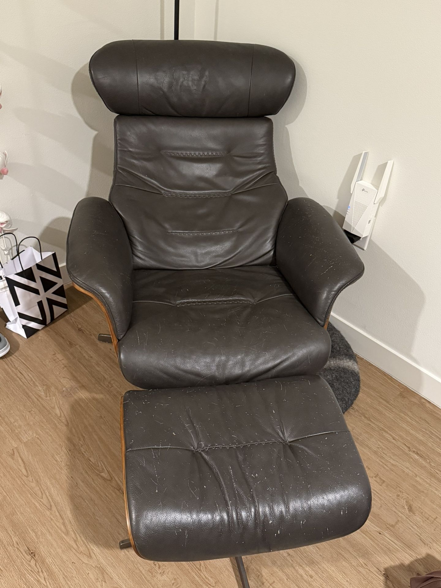 $200 - Recliner
