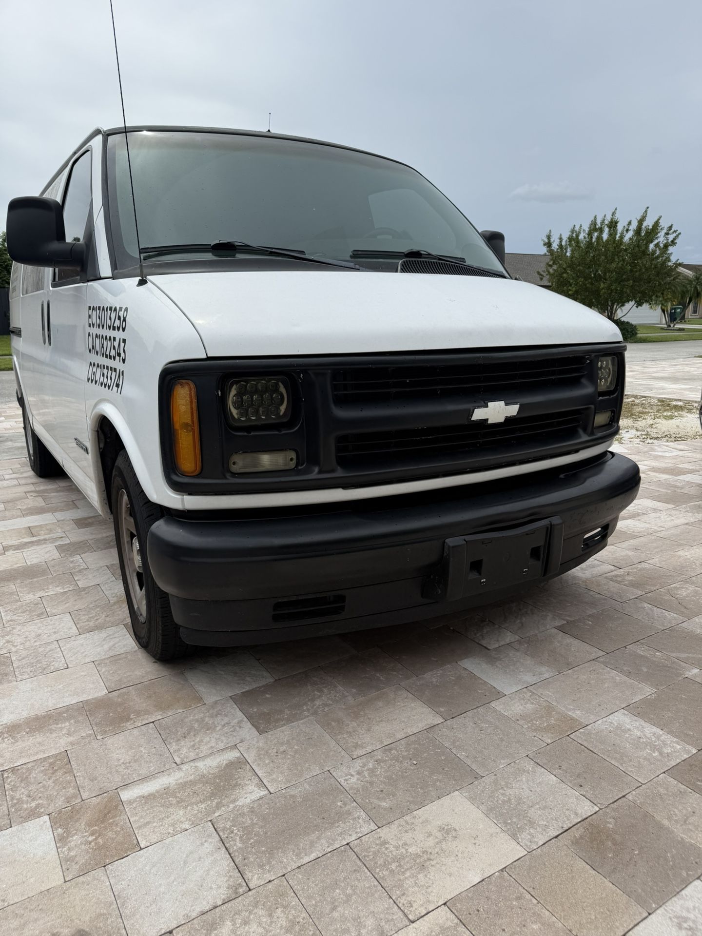 2002 Chevrolet Express