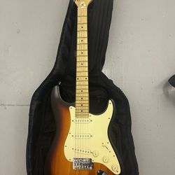 Electric Guitar For Sale With Amp And Travel Case (NEGOTIABLE GONE ASAP)