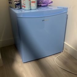 Baby Blue Mini Fridge 