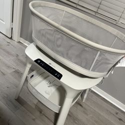 4moms Mamaroo Bassinet
