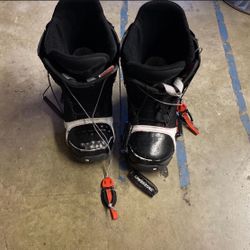 Burton Snowboard Boots (Size 8)
