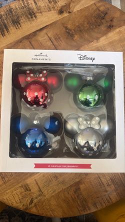 Hallmark Disney 2023 Mickey & Minnie Mouse Glass Ornaments Set of 4- excellent condition