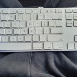 Apple keyboard