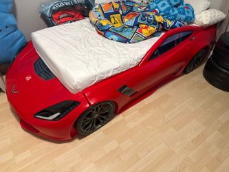 Kids car bed corvette