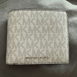 Michael Kors Billfold Wallet