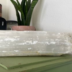 Selenite 25.8 Pounds