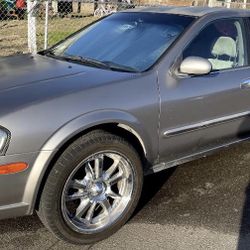 🚙 2000 Nissan Maxima 