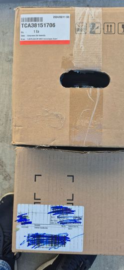 LG refrigerator compressor and condenser pair.  New in box.  Parts number TCA6 universal compressor.  Part number ACG3 condenser coil.  