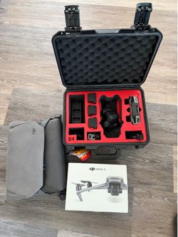 BRAND NEW IN BOX DJI MAVIC 3 CLASSIC WITH EXTRAS NEVER USED OR REGISTERED