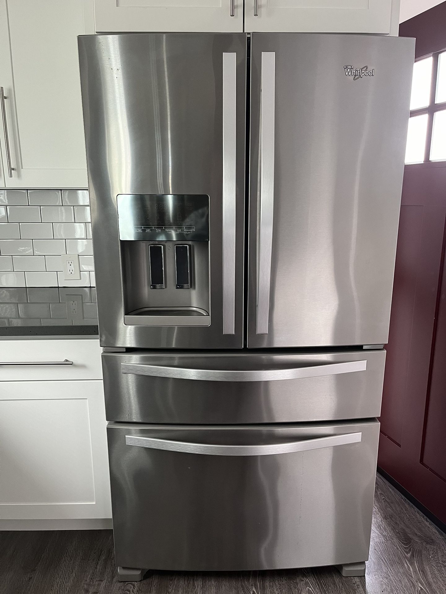 Whirlpool fridge - french door 24.7 Cu Ft
