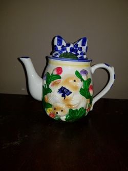 Vintage tea pot