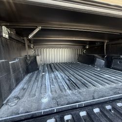 Toyota Tacoma Bed Cover 