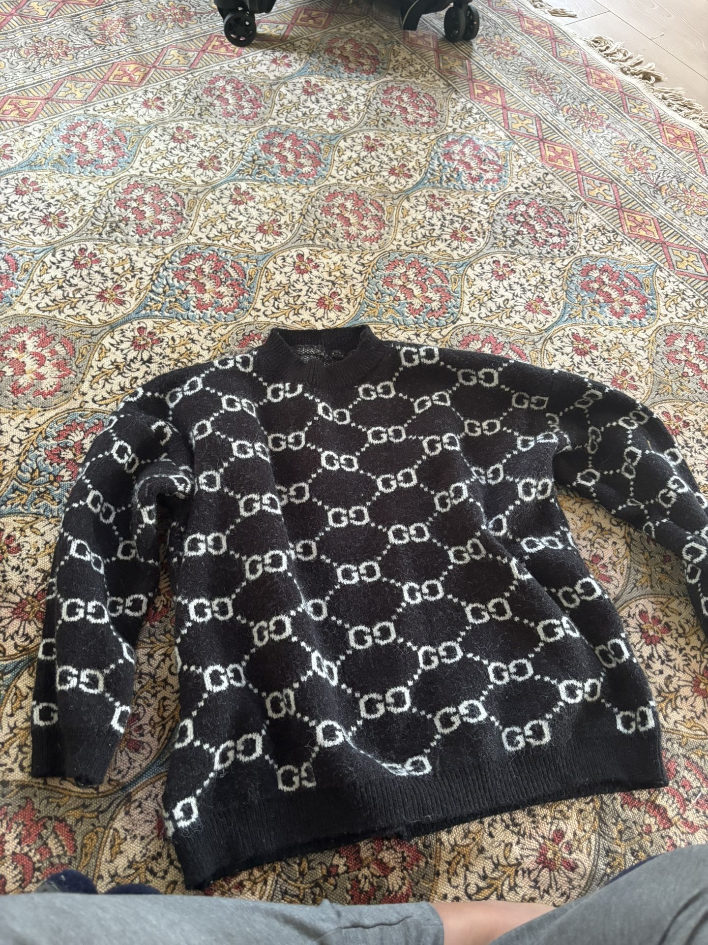 LOW PRICE MOVING- KIDS GU CCI WOOL SWEATER