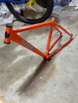 Throne Goon orange palm