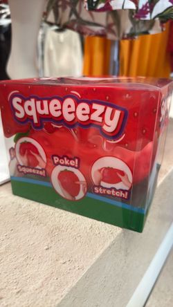 Squeeezy strawberry