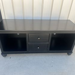 TV Stand / Media Cabinet With Shelves