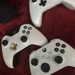 Xbox One Controllers 