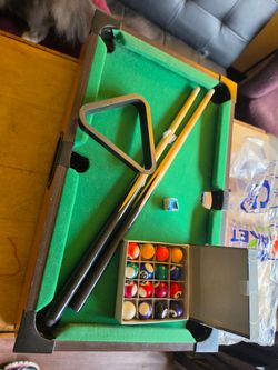 Mini Pool Table