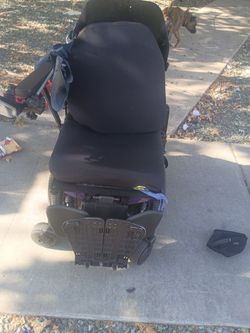 Quantum edge 6 wheelchair