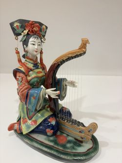 Exquisite Porcelain Lady Figurine - 9" Tall - Mint Condition