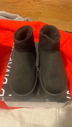 Wild Diva Suede Boots Size 8
