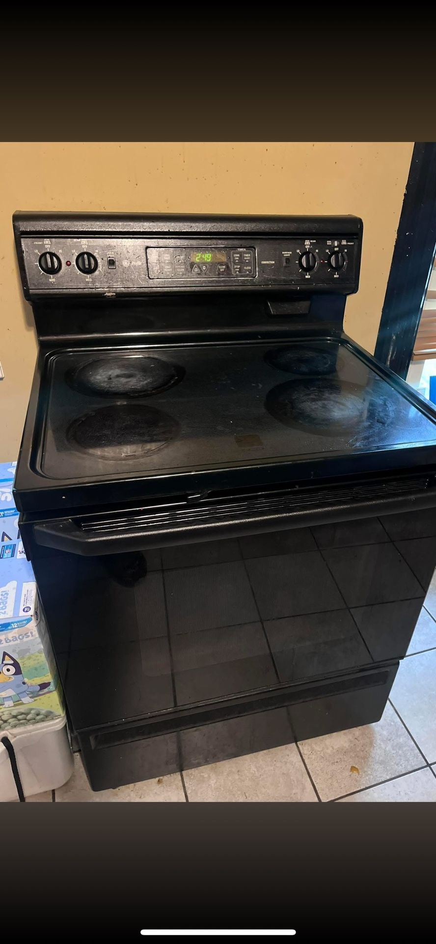 GE Prolific glass top stove / convection oven