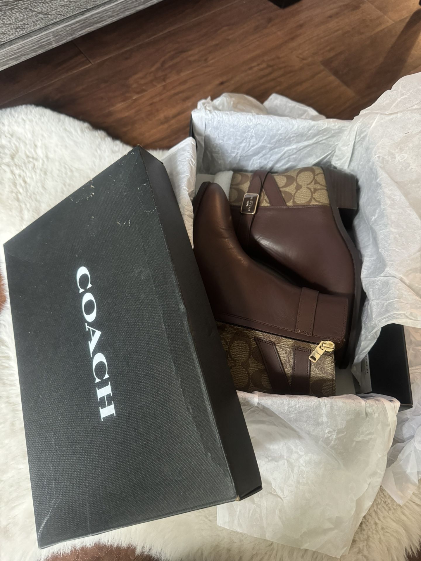 Coach Women’s Leather Boots Size 7.5