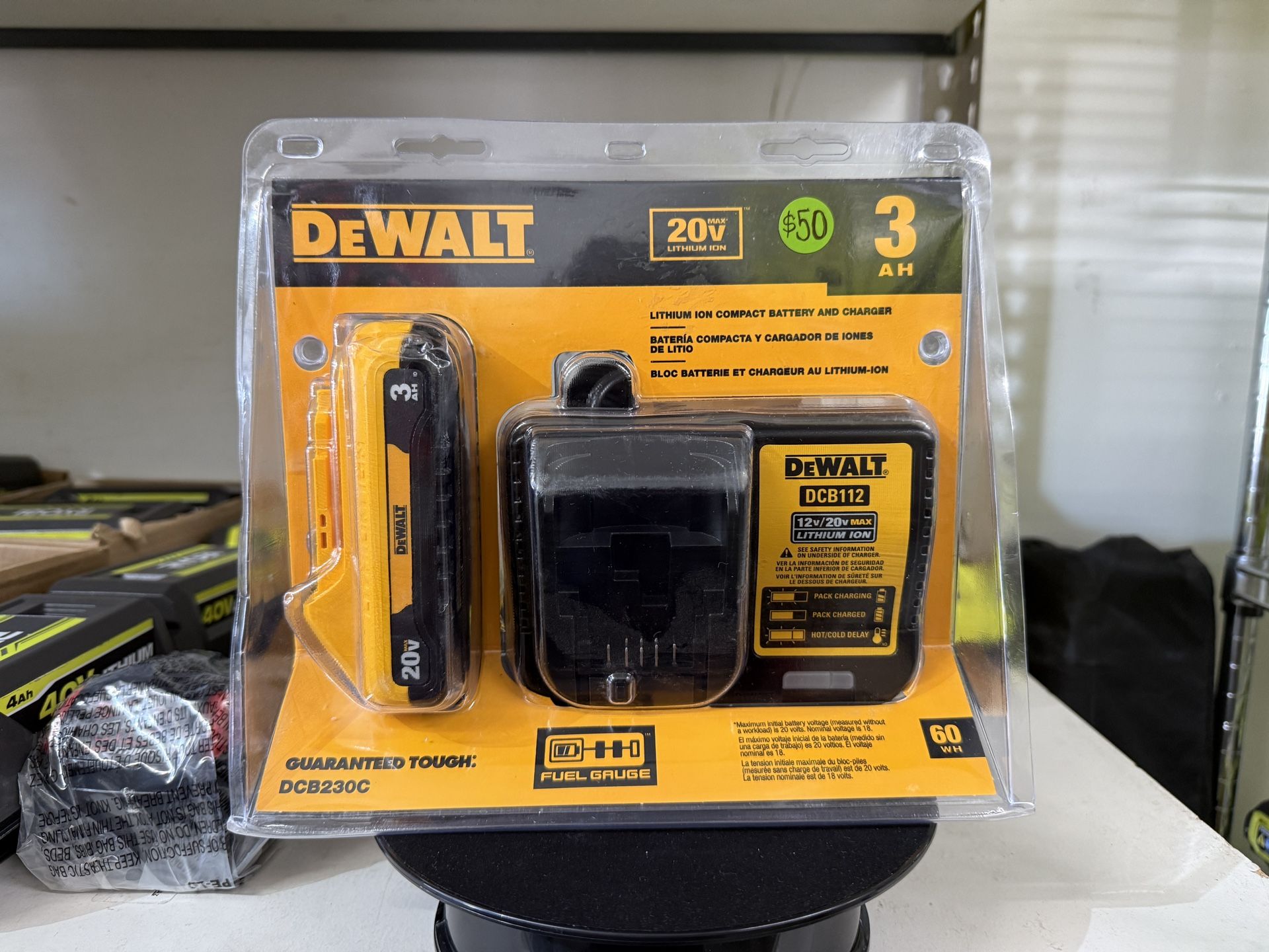 DEWALT 20V MAX Compact Lithium-Ion 3.0Ah Battery Pack with 12V to 20V MAX Charger