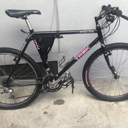 Trek 8500 Mountain Bike Aluminum 21” Frame 