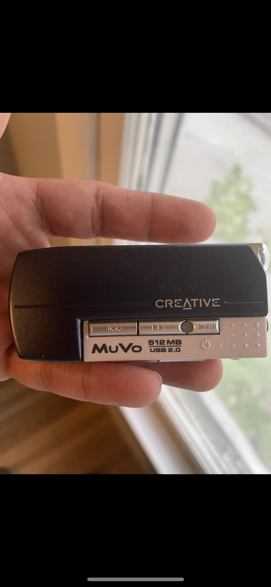 Creative MuVo MP3 Media Player 512MB - Feel Free to Ask Questions