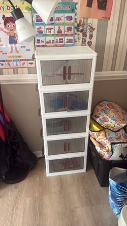 Storage bins