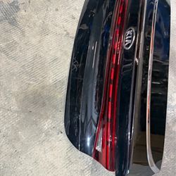 2021-2024 KIA K5  Deck Lid Trunk Lid Assembly OEM 69200L2300 W/Spoiler Black