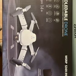 FOLEDABLE  MINI DRONE 