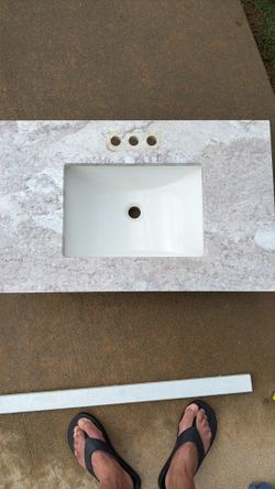 Vanity Countertop with sink 30.5”x19”