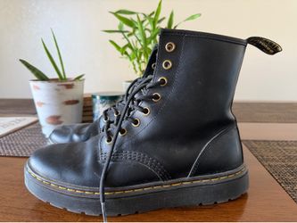 Dr. Martens Black