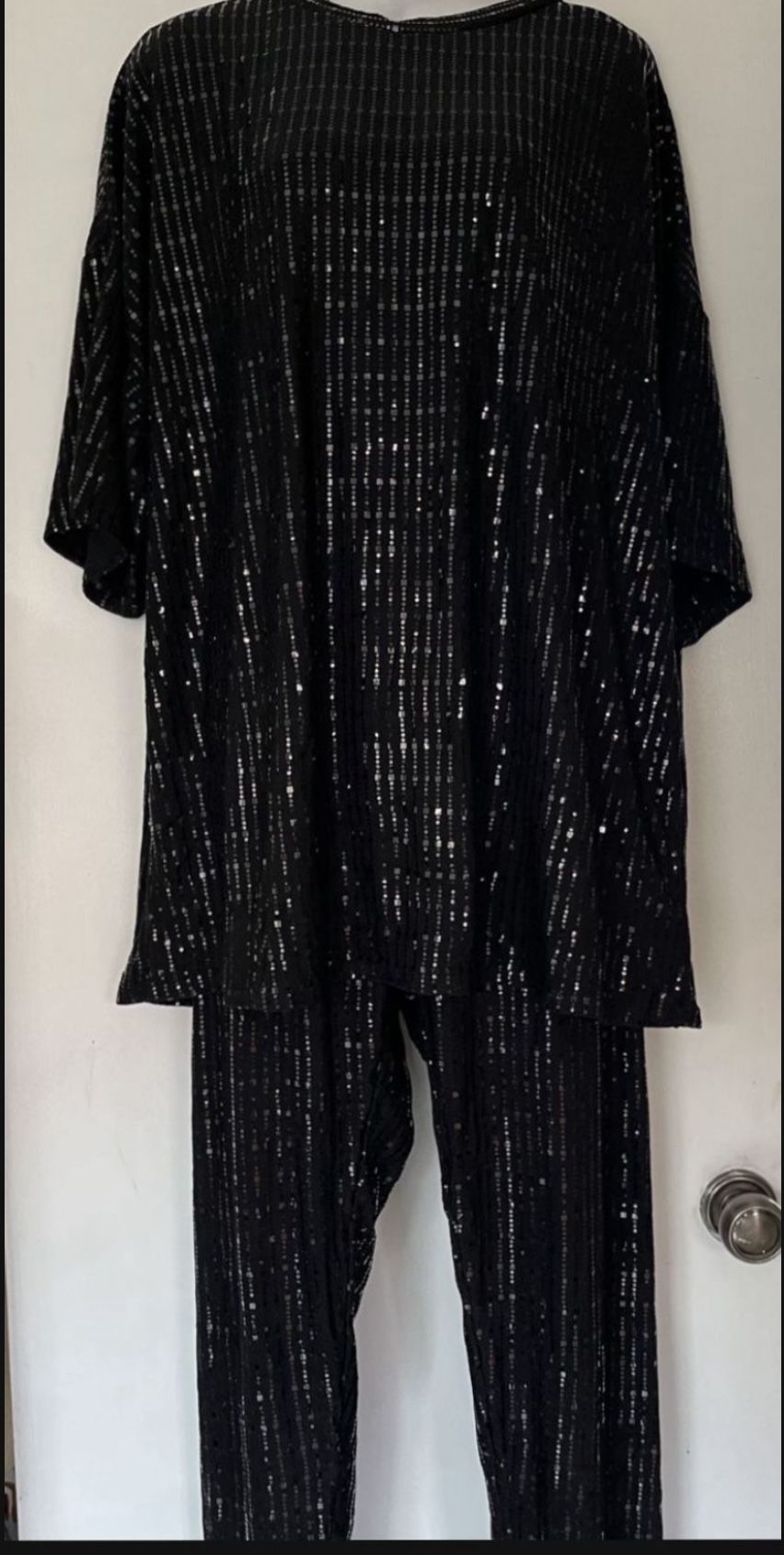 ๐NEW XXL NOVA FASHION 2 Pzs Black Sequins SALE SALE $60. O.B.O ๐