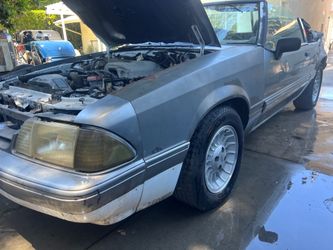 1989 Ford Mustang 5.0 lx convertible